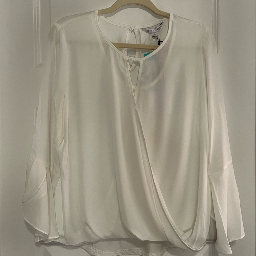 NWT 41 Hawthorne Bell Sleeve Blouse Top